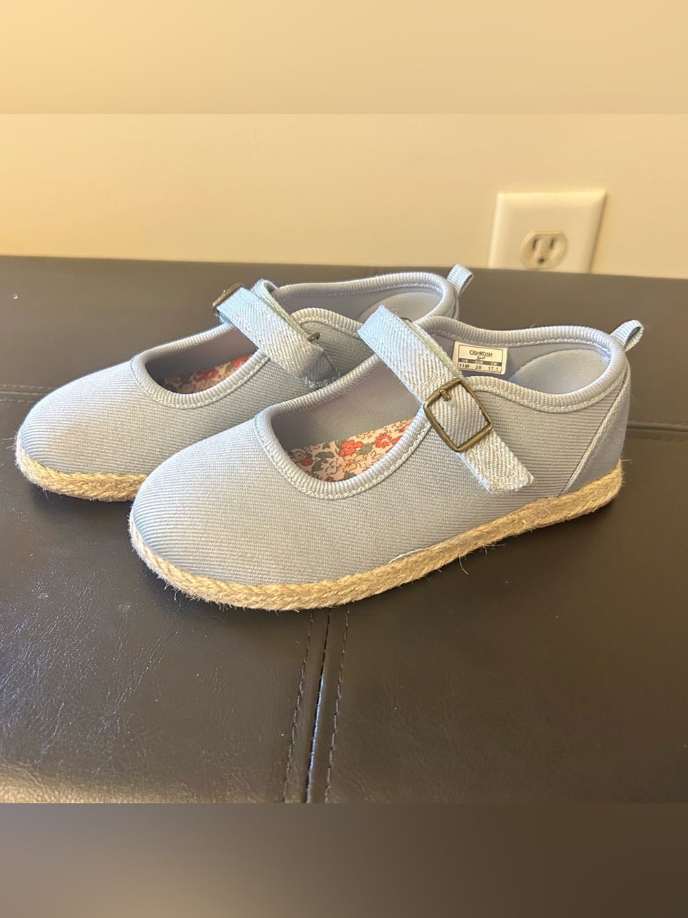 Size 11 Canvas Mary Jane Kids Shoes in Light Blue